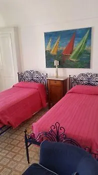 Apartment Capri Myhouse 3 *